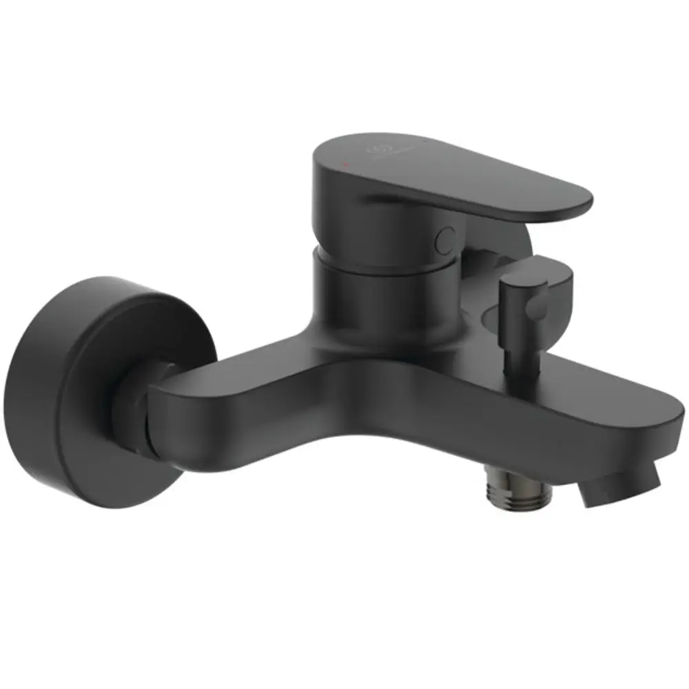 Schwarze Badarmatur von Ideal Standard mit einem Hebelmischer. Kompakte Ausführung, geeignet für Wandmontage.